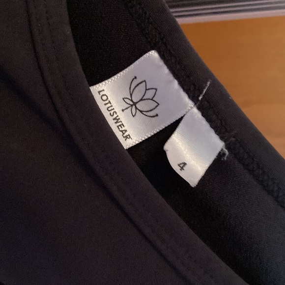 Black top - Picture 3 of 3